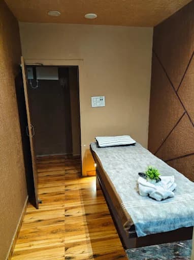 Female to Male Massage